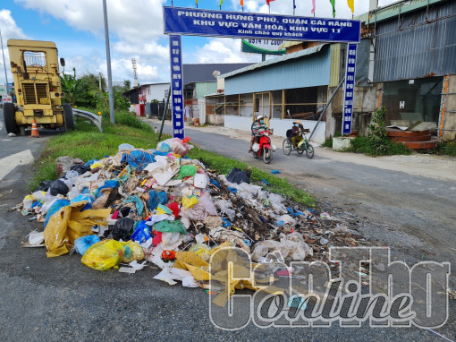 Rác thải ứ đọng, mất vệ sinh môi trường
