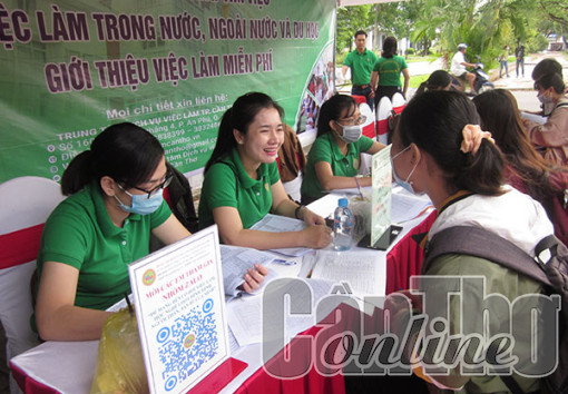 Ðẩy mạnh hợp tác 3 bên, nâng cao hiệu quả giải quyết việc làm