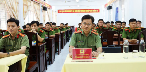 Khai giảng lớp bồi dưỡng công an xã, thị trấn chính quy