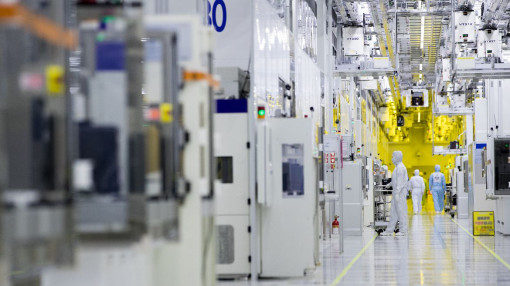 Samsung duy trì vị thế nhà sản xuất chip lớn nhất thế giới