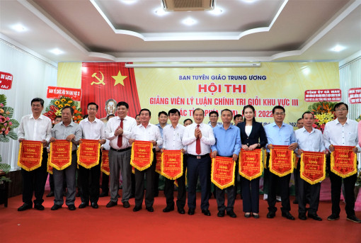 Khai mạc Hội thi Giảng viên lý luận chính trị giỏi khu vực III