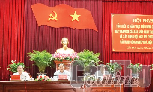 Tổng kết 15 năm xây dựng đội ngũ trí thức trong thời kỳ đẩy mạnh công nghiệp hóa, hiện đại hóa đất nước