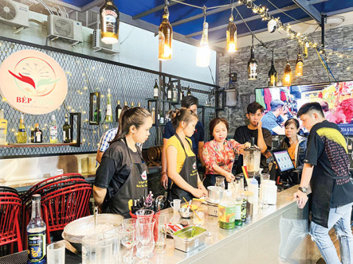 Nghề pha chế thu hút giới trẻ