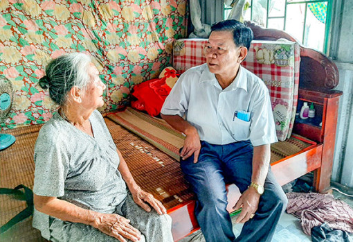 Bí thư chi bộ tận tụy phục vụ nhân dân