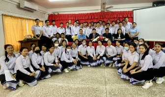 Trường Đại học Trà Vinh tham gia triển lãm giáo dục đại học Việt Nam tại Lào