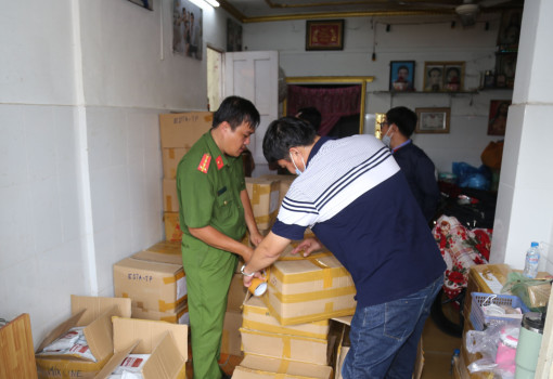 Sóc Trăng: Triệt phá vụ làm giả thuốc nuôi trồng thủy sản cực lớn