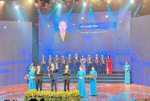 Cần Thơ có một cán bộ giảng viên được Bộ Lao động - Thương binh và Xã hội tôn vinh