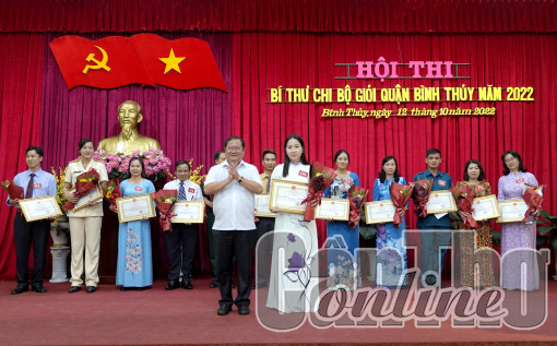 Thí sinh Trần Thị Diễm Thúy, Đảng bộ phường Bùi Hữu Nghĩa đạt giải Nhất