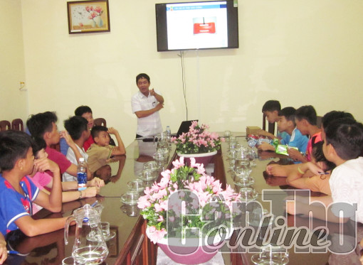 Đảm bảo an toàn cho trẻ em tham gia giao thông