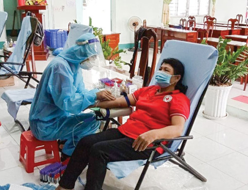 Sẻ chia yêu thương