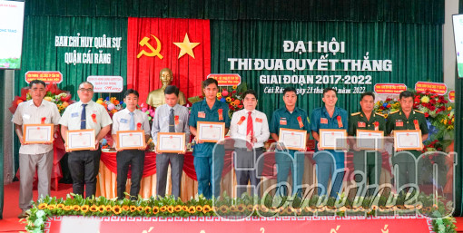 Xây dựng lực lượng vũ trang quận Cái Răng vững mạnh toàn diện