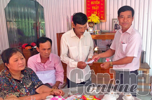 Tận tâm phục vụ nhân dân