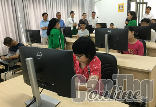 Khai giảng lớp nghề chỉnh sửa hình ảnh