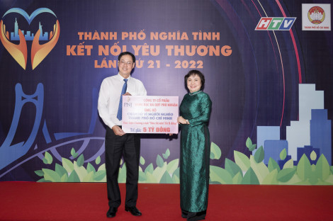 PNJ trao tặng 5 tỉ đồng cho Quỹ "Vì người nghèo" TPHCM