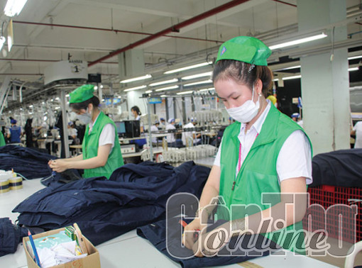 Khắc phục khó khăn, duy trì đà tăng trưởng