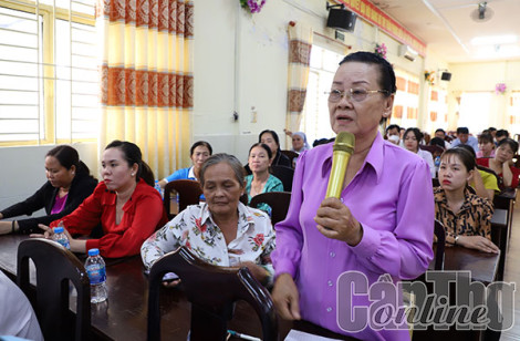 Ðại biểu HÐND thành phố đơn vị huyện Phong Ðiền tiếp xúc cử tri