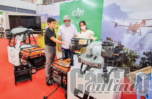 Kết nối giao thương, ứng dụng máy móc, công nghệ mới trong nông nghiệp