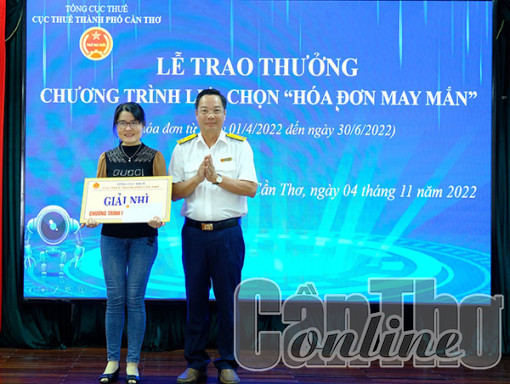 Cục Thuế Cần Thơ trao thưởng chương trình “Hóa đơn may mắn”