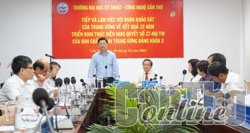 Đào tạo, bồi dưỡng, nâng cao chất lượng nguồn nhân lực, góp phần xây dựng đội ngũ cán bộ các cấp