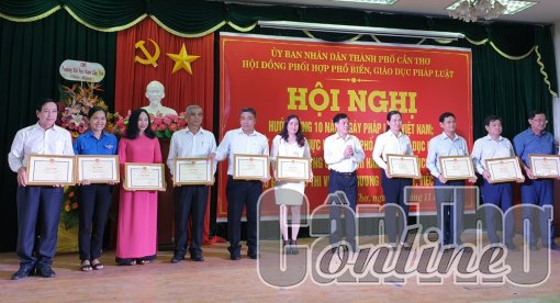 Tổng kết 10 năm Ngày Pháp luật Việt Nam