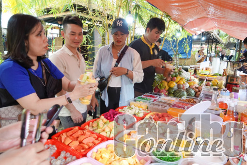 Đề nghị thu hồi Quyết định tạm đình chỉ công tác ông Nguyễn Thanh Hoàng, Phó Trưởng phòng Văn hóa và Thông tin huyện Phong Điền