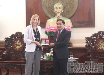 Lãnh đạo TP Cần Thơ tiếp Tổng Lãnh sự Hoa Kỳ tại TP Hồ Chí Minh Lãnh đạo TP Cần Thơ tiếp Tổng Lãnh sự Hoa Kỳ tại TP Hồ Chí Minh