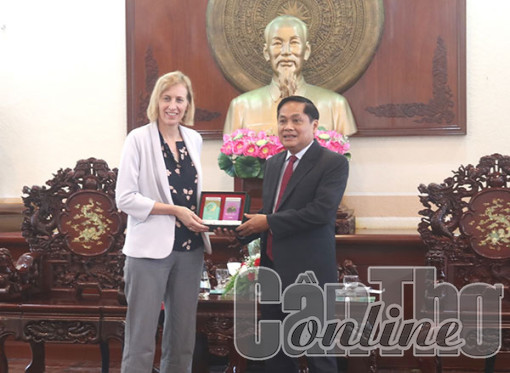 Lãnh đạo TP Cần Thơ tiếp Tổng Lãnh sự Hoa Kỳ tại TP Hồ Chí Minh
