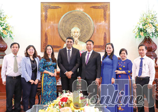 Tăng cường quan hệ hữu nghị, hợp tác quốc tế