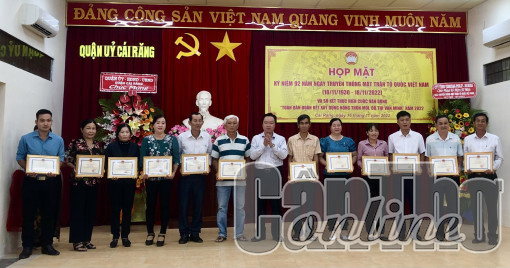 Họp mặt kỷ niệm 92 năm Ngày truyền thống MTTQVN