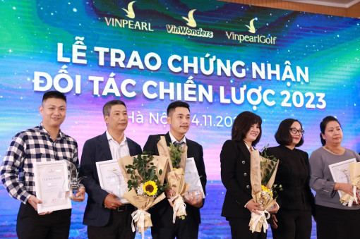 Phú Quốc Xanh và Vinwonders ký kết hợp tác chiến lược trong năm 2023