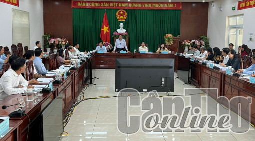 Thẩm tra các tờ trình trình tại kỳ họp HĐND thành phố