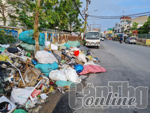 Rác thải gây ô nhiễm môi trường, mất mỹ quan đô thị