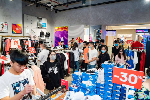 Vincom tung loạt ưu đãi "kịch sàn" trên toàn hệ thống, giảm giá tới 100% dịp Black Friday