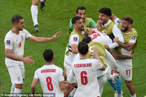 Xứ Wales 0 - 2 Iran: Chiến thắng ở những phút cuối trận
