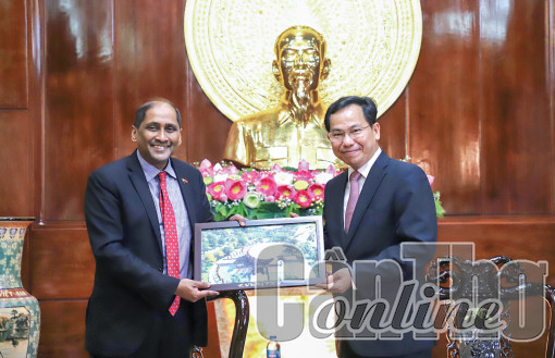 Lãnh đạo thành phố tiếp Đại sứ đặc mệnh toàn quyền Cộng hòa Singapore tại Việt Nam