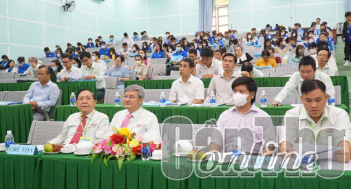 Hội thảo về phát triển giáo dục và đào tạo đáp ứng nguồn nhân lực chất lượng cao