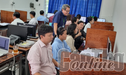 Tập huấn ứng dụng công nghệ IOT và viễn thám trong quản lý sản xuất trồng trọt