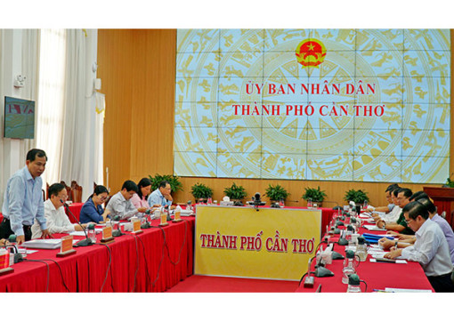 Tập trung tháo gỡ khó khăn, vướng mắc để thúc đẩy thành phố phát triển nhanh hơn