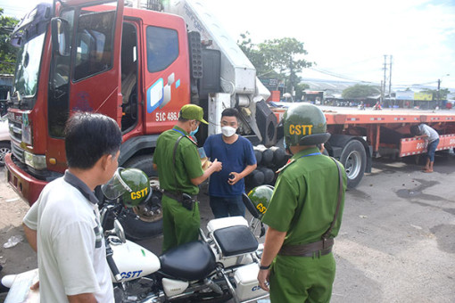 Kiểm tra, xử lý “xe dù, bến cóc”, “xe trá hình tuyến cố định”, “xe ghép, xe tiện chuyến” ...