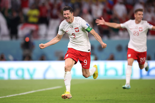 Thủ môn chơi xuất thần, “Đại bàng trắng” hạ gục “Chim ưng xanh”