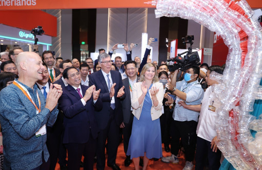 Đầu tư vào Việt Nam không chỉ vì lợi ích kinh tế, mà còn vì phát triển con người