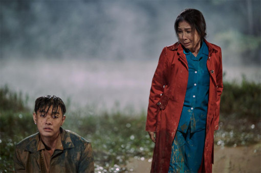 Nhiều bất ngờ nhưng vẫn còn gượng ép