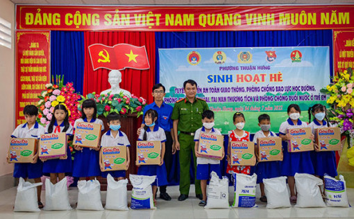 Tình nguyện vì cuộc sống cộng đồng