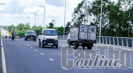 Doanh thu vận tải, dịch vụ hỗ trợ và bưu chính tăng mạnh