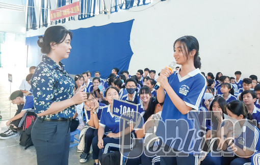 Lây nhiễm HIV ở giới trẻ đang gia tăng