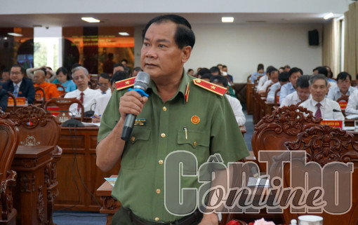 Tiếp tục làm rõ những vấn đề cử tri quan tâm