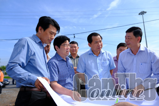 Lãnh đạo thành phố kiểm tra thực tế 2 dự án giao thông trọng điểm