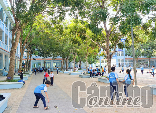 TP Cần Thơ thêm 2 trường THCS đạt chuẩn quốc gia mức độ 1