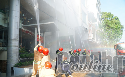 Thực tập chữa cháy và cứu nạn, cứu hộ ở khách sạn Kim Thơ