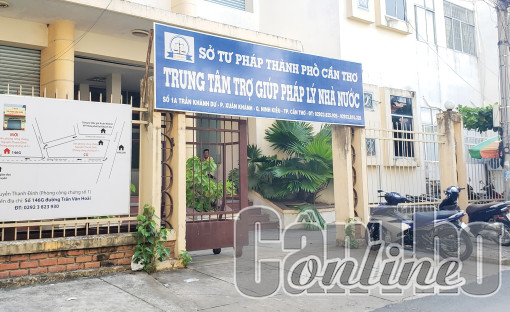 Bố trí trợ giúp viên pháp lý trực tại các địa phương